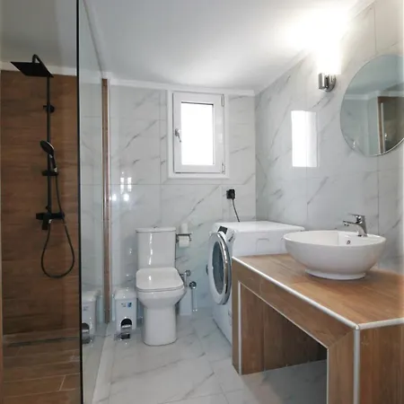 Miracle Luxury Great Terrace Peraía