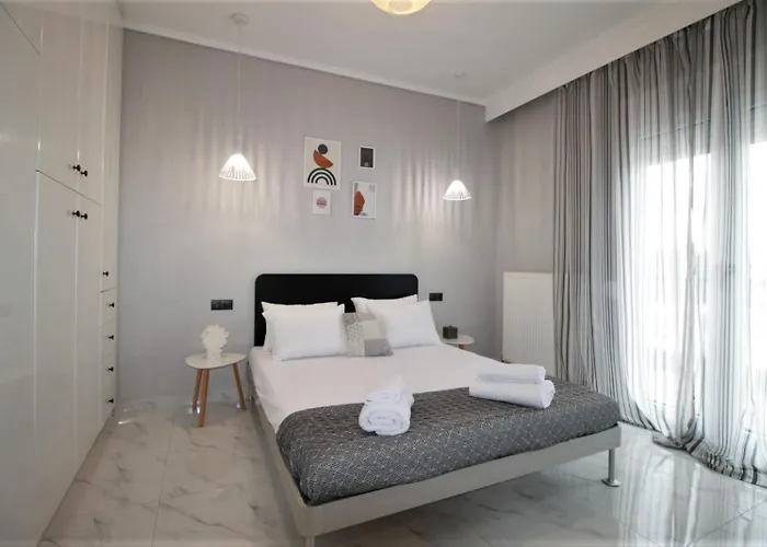 Miracle Luxury Great Terrace Peraía